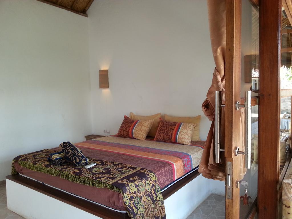 Classico Italiano Bed & Breakfast Gili Air Phòng bức ảnh