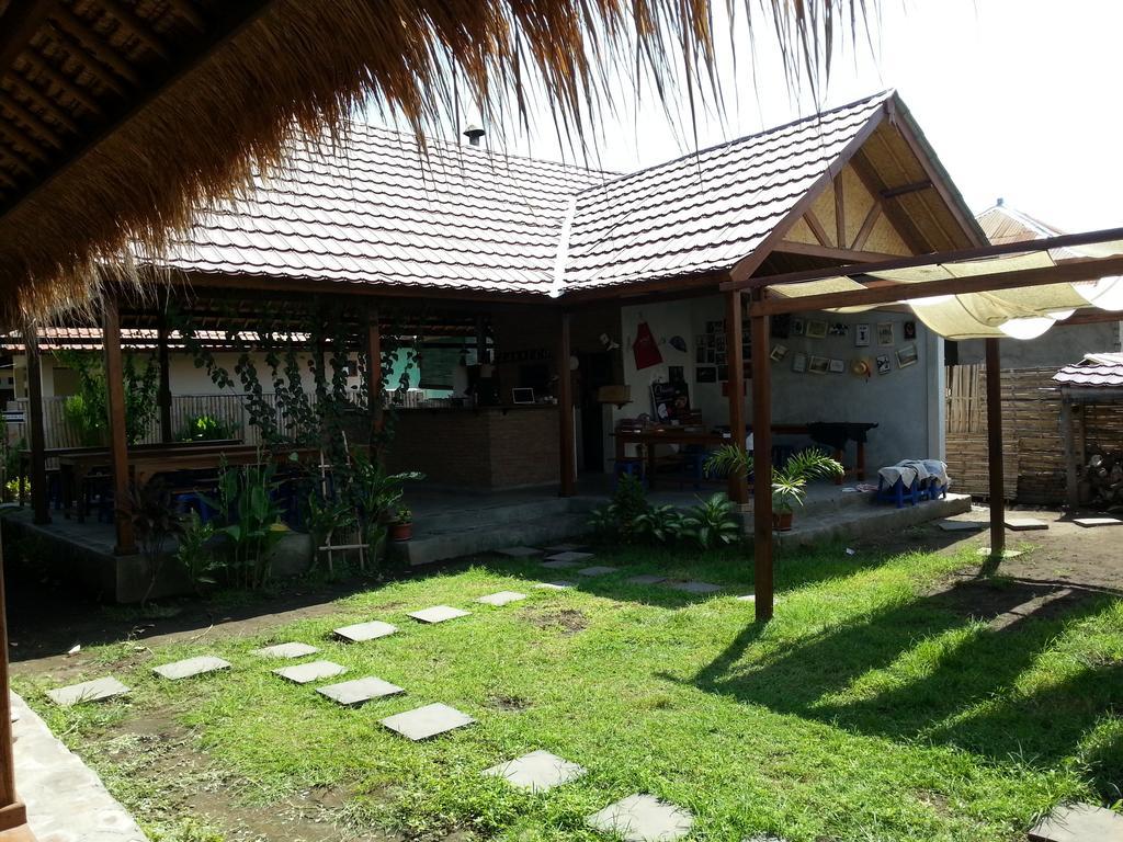 Classico Italiano Bed & Breakfast Gili Air Phòng bức ảnh